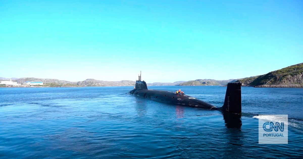 There is new information about the unprecedented Ukrainian attack on the Russian Project 636 submarine - which has not budged since