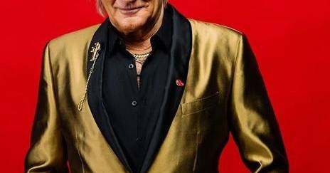 “Get the fuck out of the way”: Rod Stewart interrupts concert furious with a fan