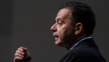 20 minutes: MP files preventive investigation into the Spinumviva case and parties react