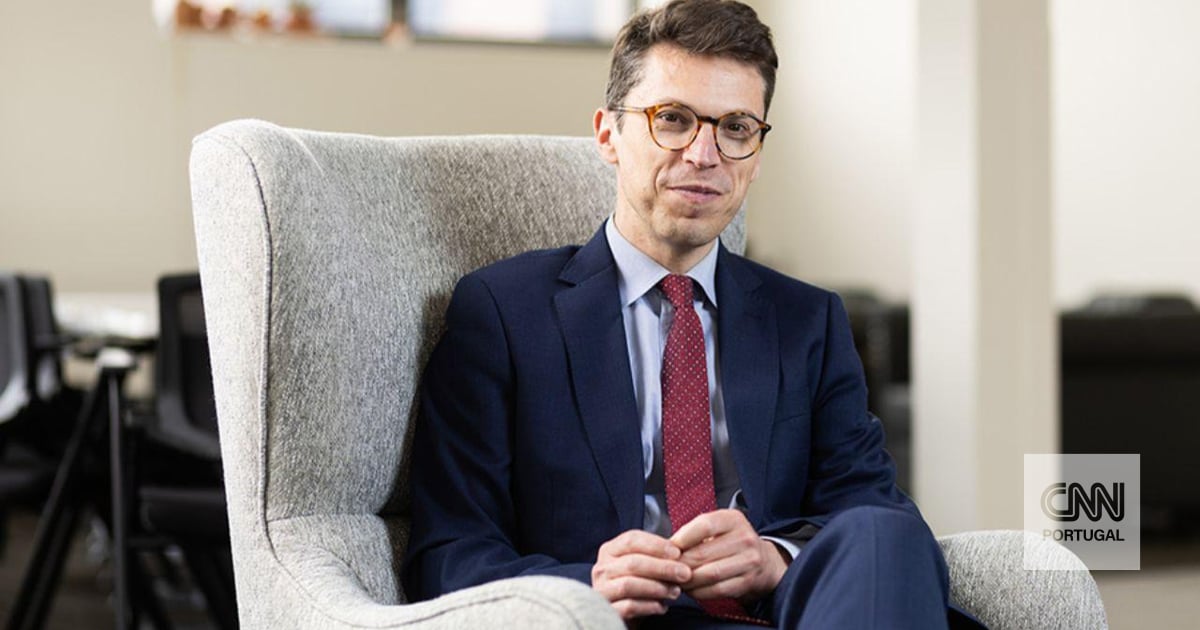 US police search for suspect in MIT professor's murder