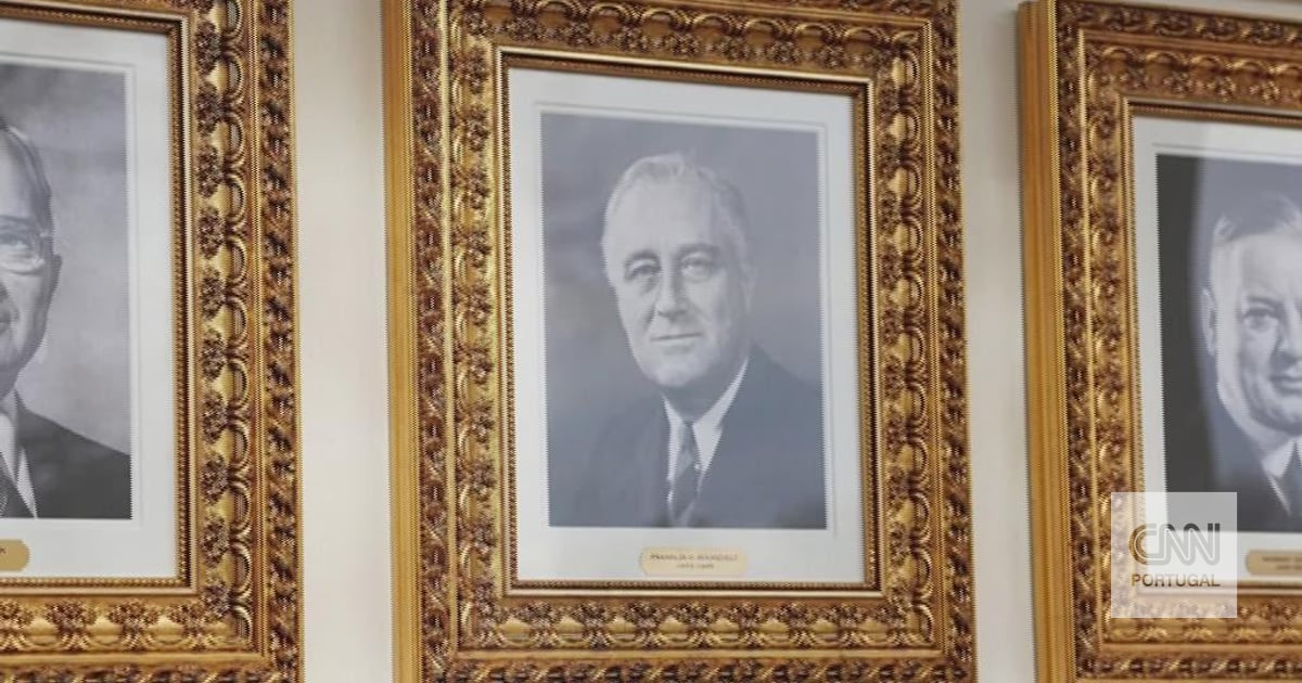 Biden "the sleepy one", Obama "one of the most fractured": Trump signs (controversial) biographies of former presidents in the White House