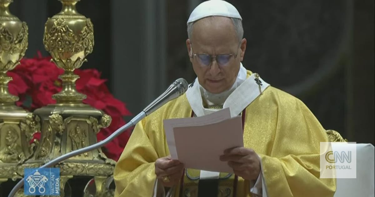 "Is this love enough to change our story?" Leo XIV's message at his first Christmas mass as Pope