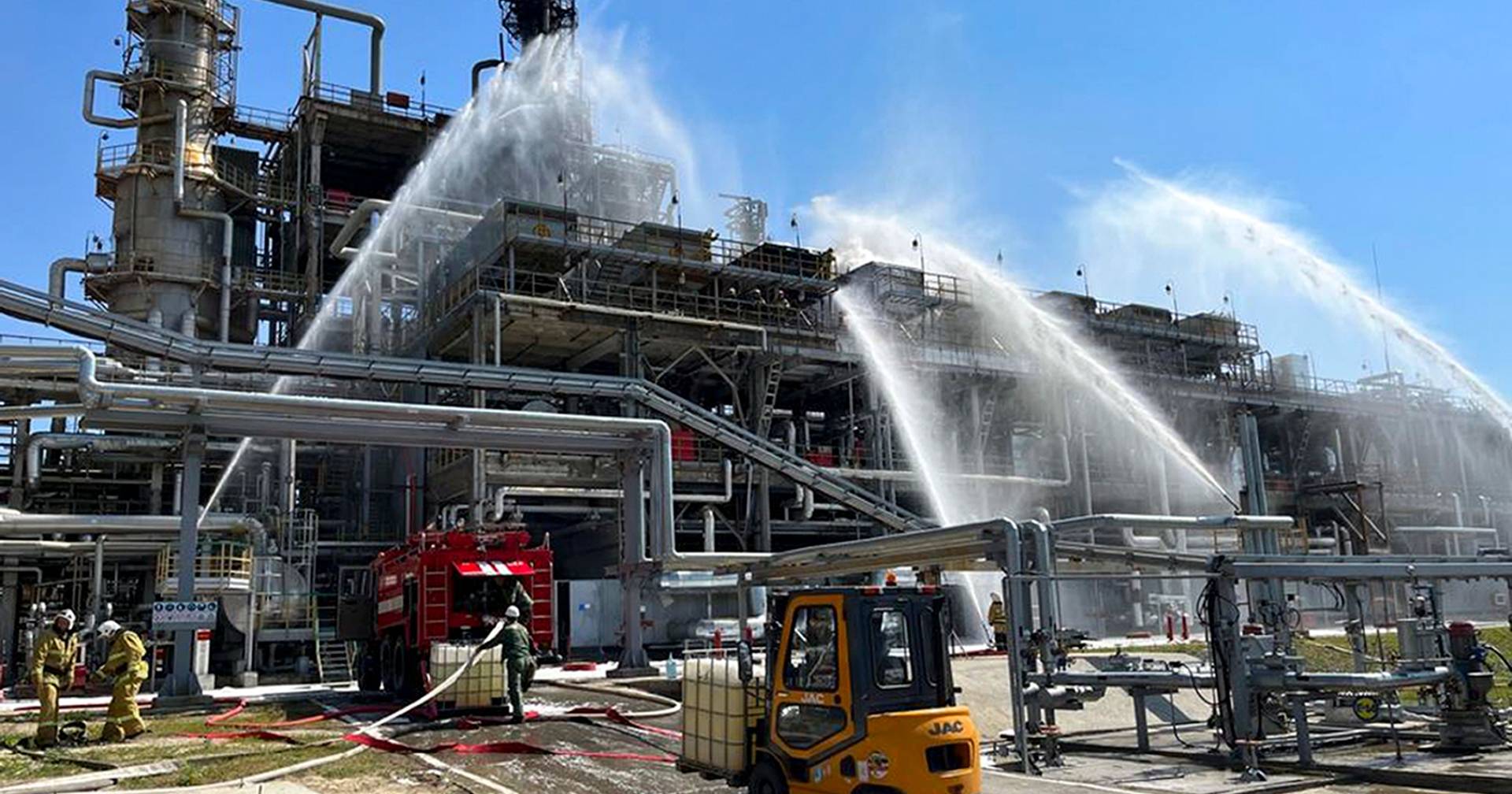 Ukraine attacks Russian refinery linked to military supplies