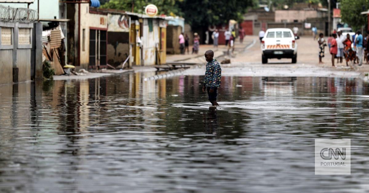 Bad weather in central Mozambique left at least 16 dead
