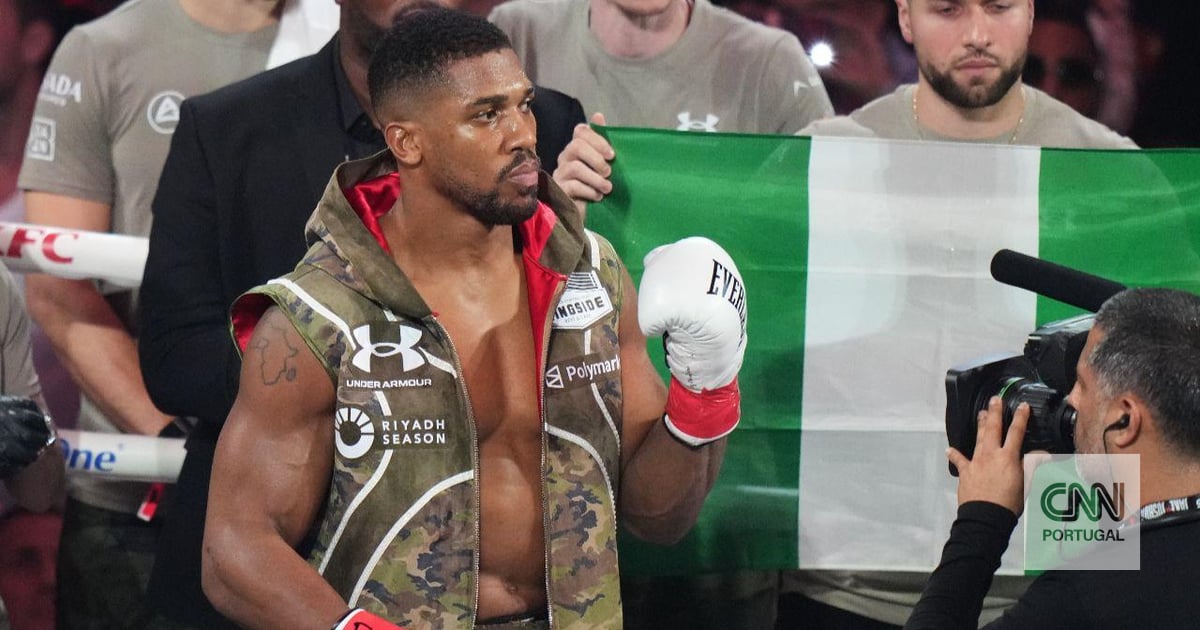 Olympic boxing champion involved in accident that killed two in Nigeria