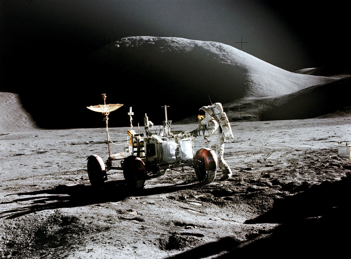 Origami and Da Vinci: the strange combination that could be the key to exploring lunar caves