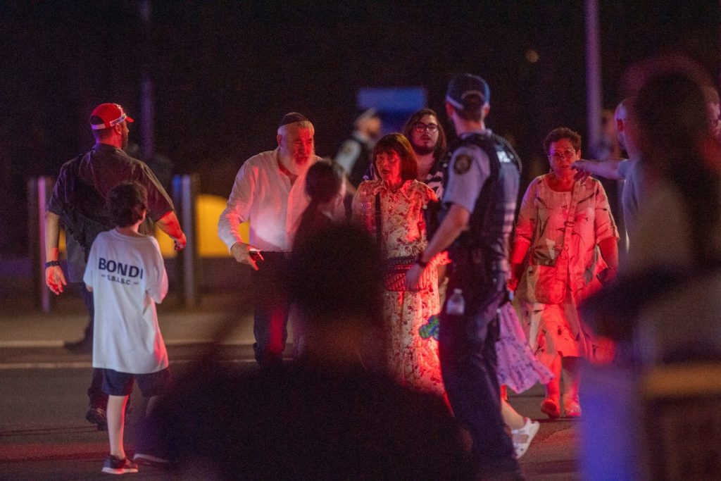 Terror attack in Sydney: "Targeted" strike against Jews - 12 dead