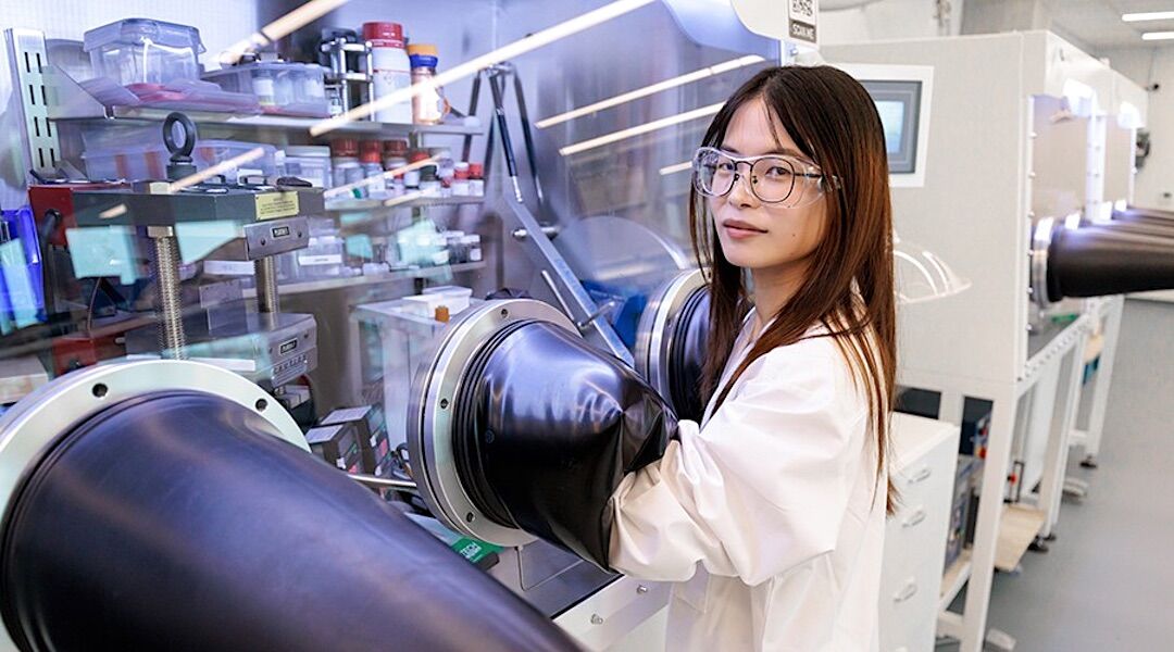 Scientists announce discovery of hidden flaw that causes battery degradation