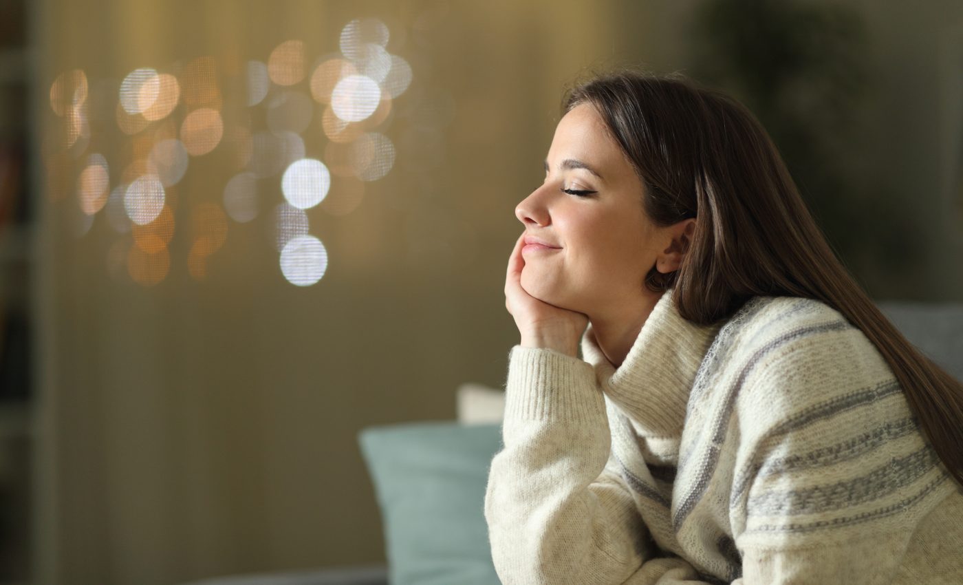 Astrologers confirm: No more difficulties! 3 STARS enter the lightest month of 2025