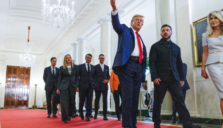 Trump: Zelenskyy will only have something “when I approve it”