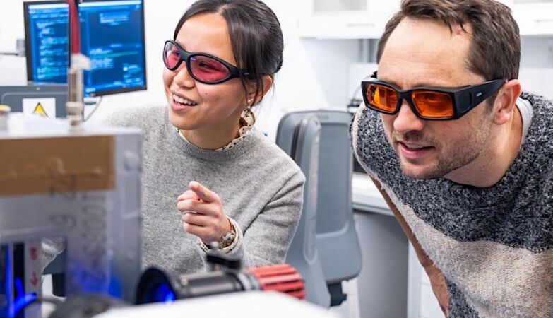 Acoustic levitation. Scientists managed to do magic