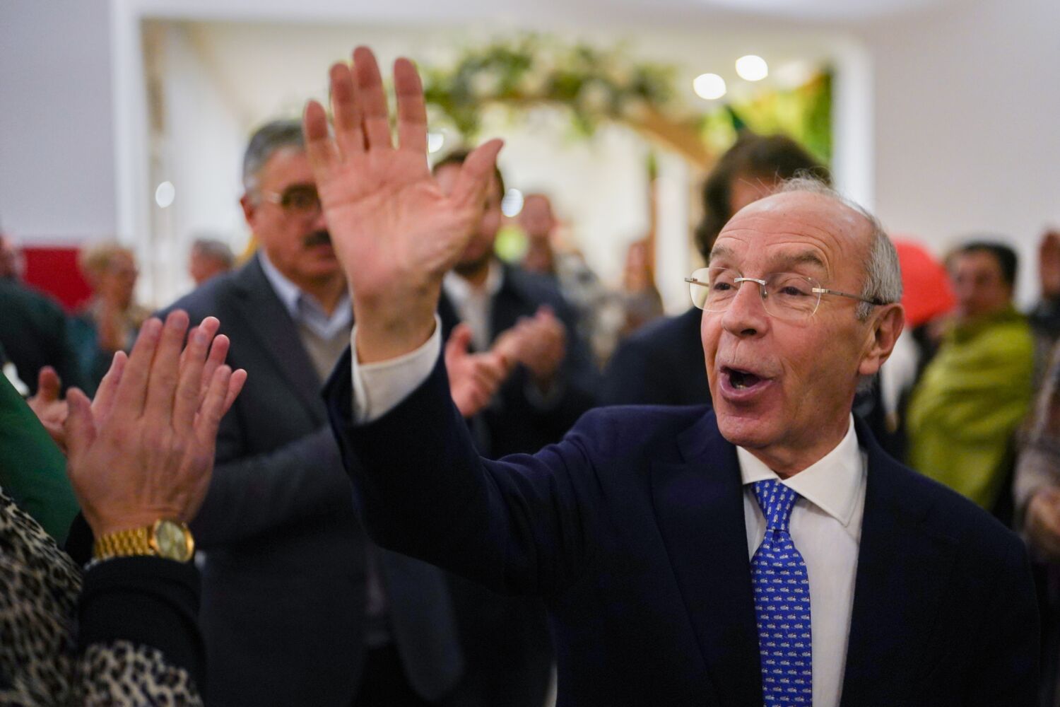 Four-way draw behind Marques Mendes. Always wins in the 2nd round, Ventura always loses