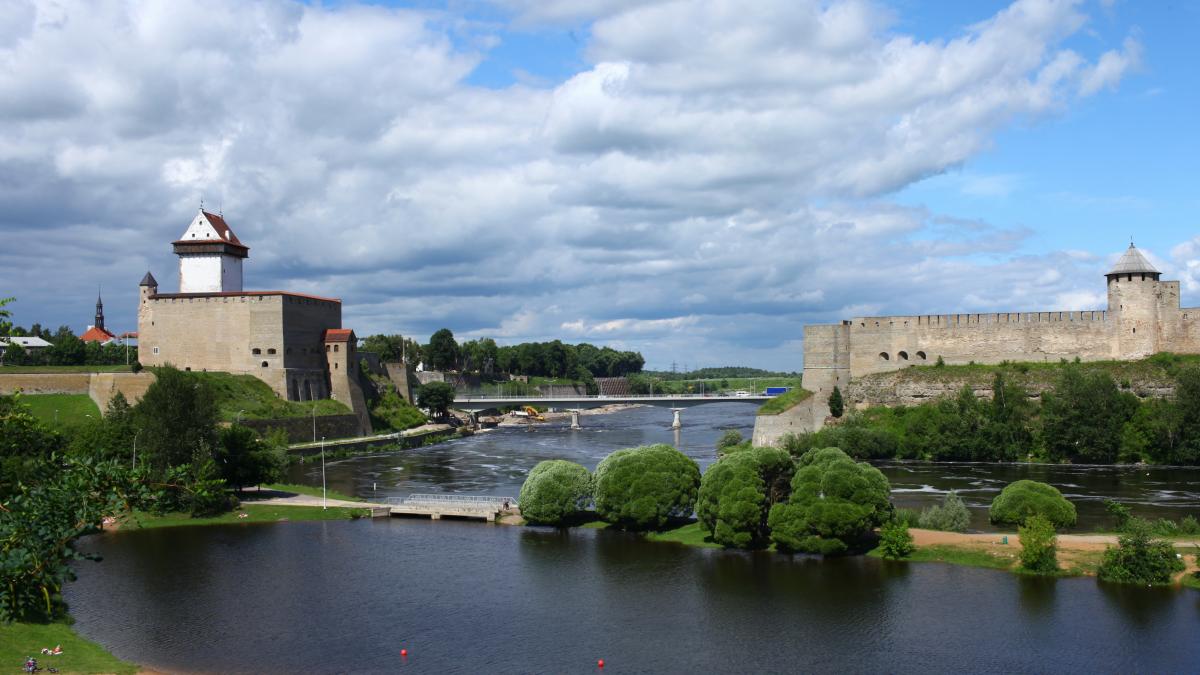 Alarms set off due to Russia's presence in NATO's Achilles' heel