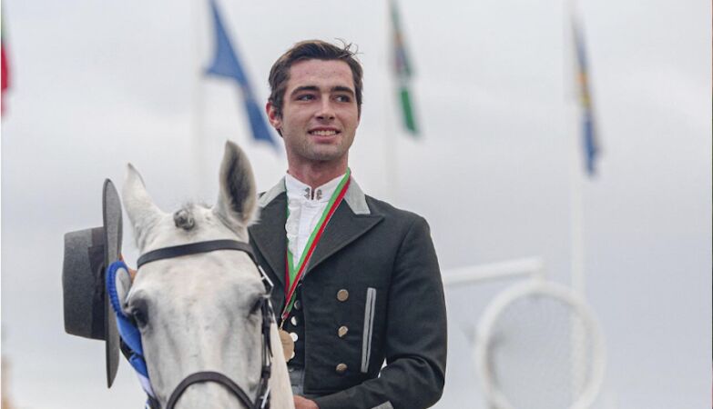 Chega candidate filmed sexual abuse of children. He borrowed his cell phone and got involved