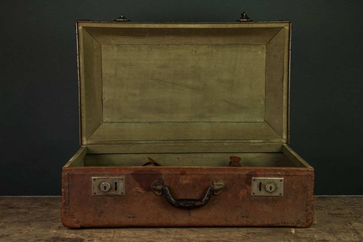 An antique suitcase hidden under the bed revealed a family fortune lost in the Nazi era