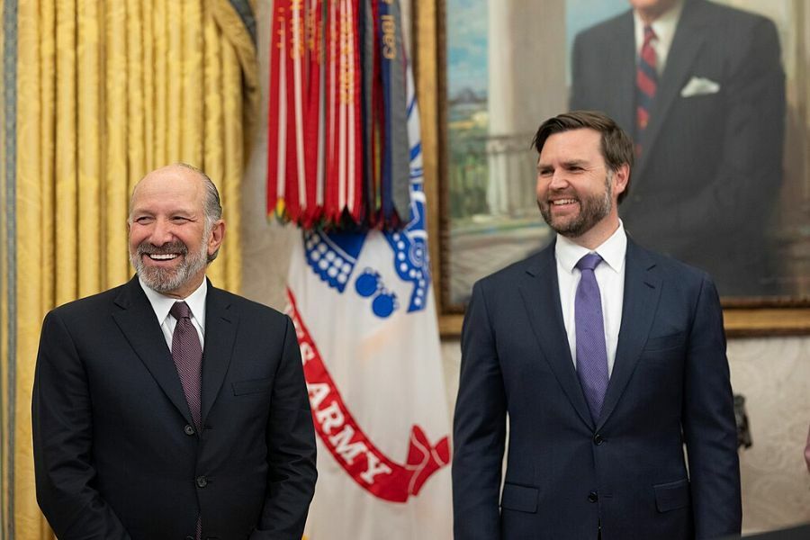 Businessman allegedly defrauded golden visa investors of 37 million (including Trump's secretary)