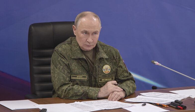 Russians, locals deny attack on Putin's house