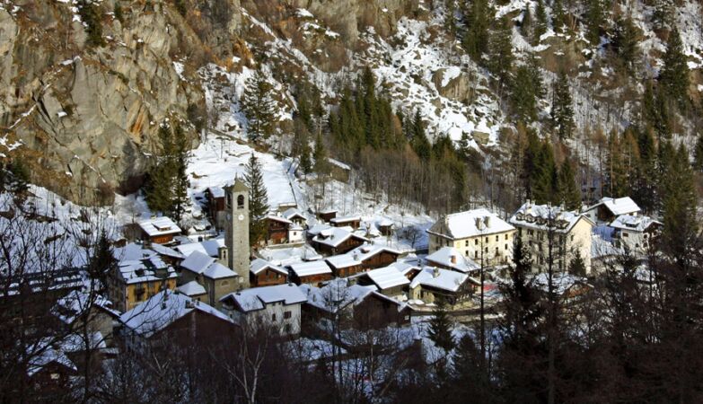 Italy: 100 people are trapped in a cable car at an altitude of almost 3,000 meters