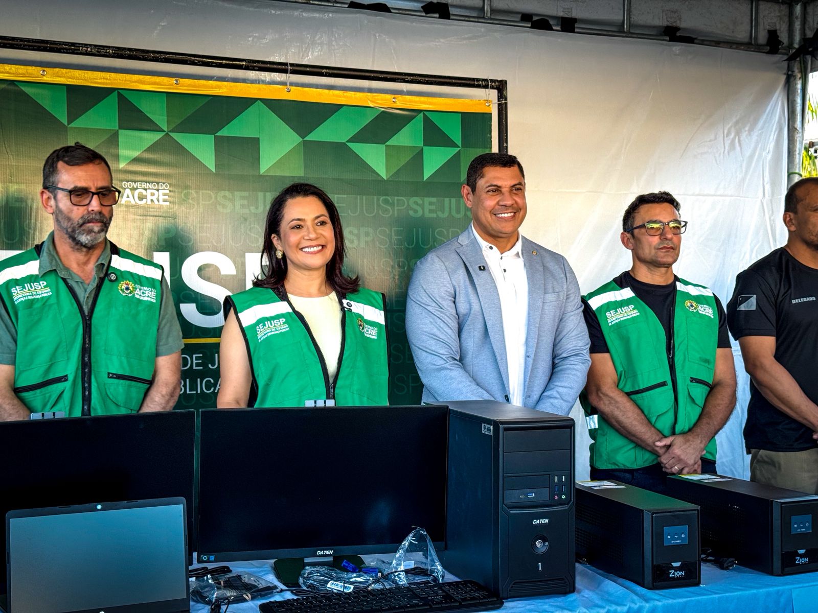 Amendments by deputy Colonel Ulysses guarantee new vehicles for Public Security