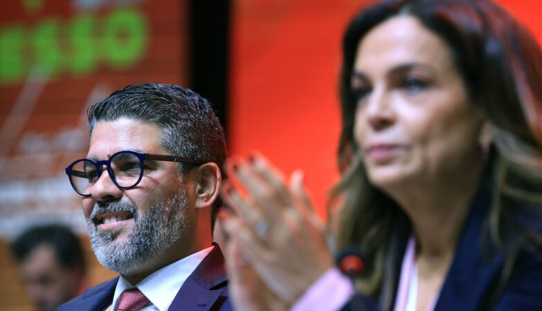 There is only one way to end an unequal and unbalanced Portugal