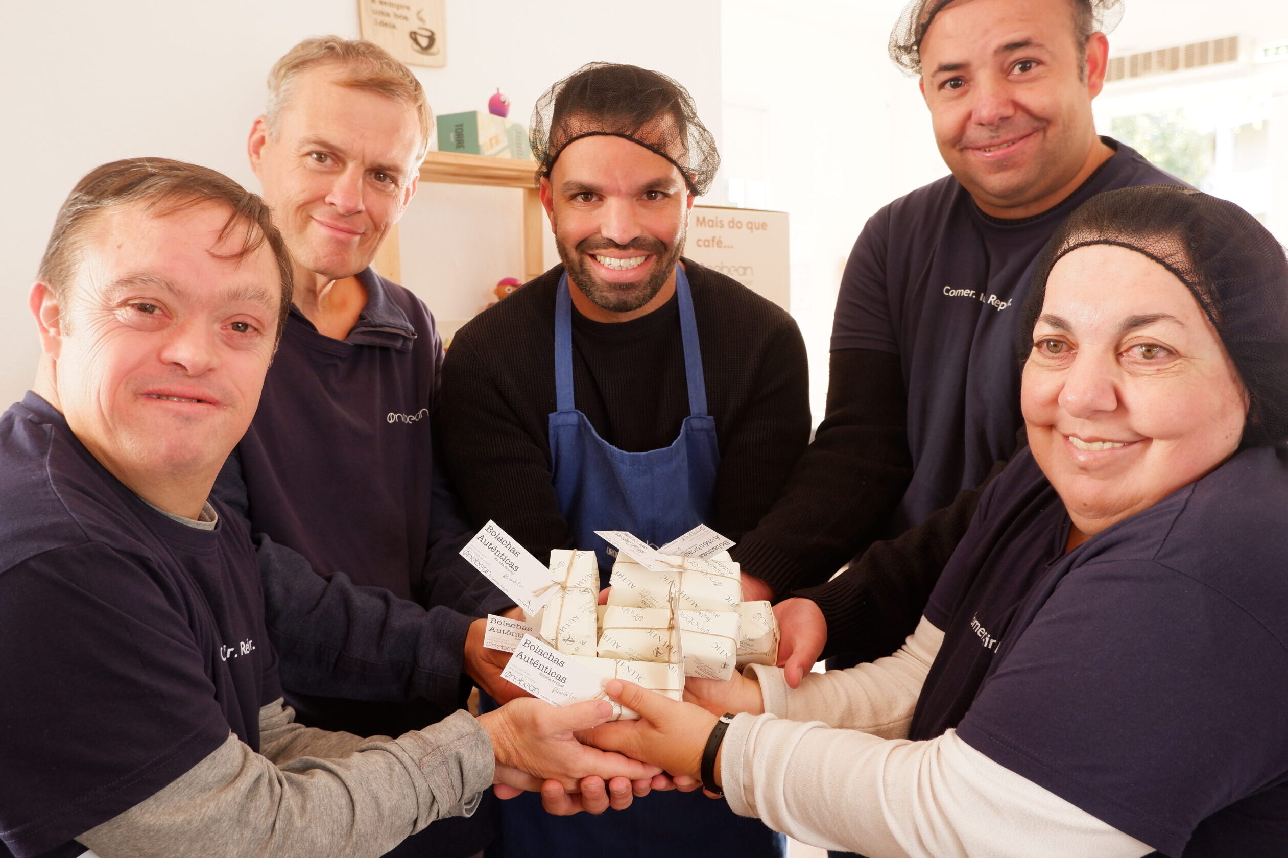 Chef Ricardo Luz sponsors OneBean and creates inclusive “Authentic” cookies