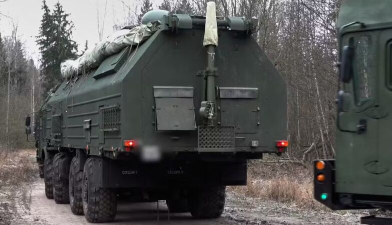 Oreshnik hits London “in 8 minutes”: Russia’s new “unstoppable” missile seen for the first time