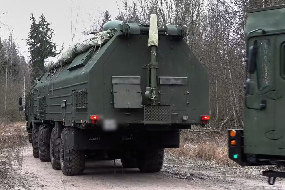 Oreshnik hits London “in 8 minutes”: Russia’s new “unstoppable” missile seen for the first time