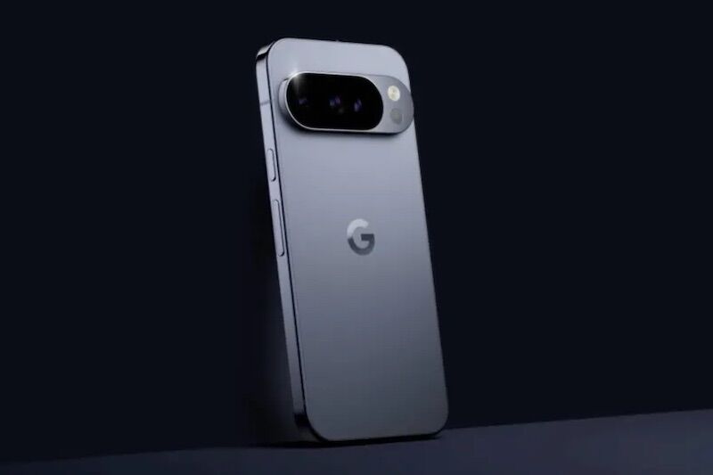 Arrested for deleting everything from his cell phone before the customs agent arrived