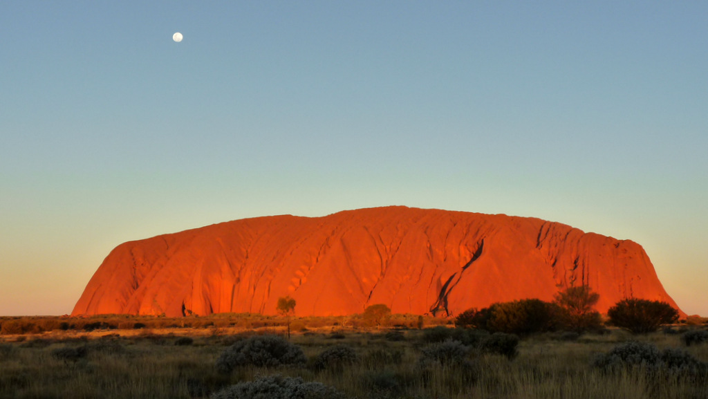 What is the biggest rock in the world?