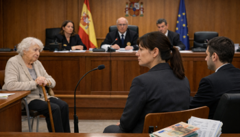 Empregada doméstica a ser julgada em tribunal. Crédito: Foto AI