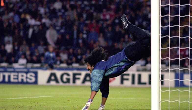 30 years later, Higuita repeated the iconic scorpion defense