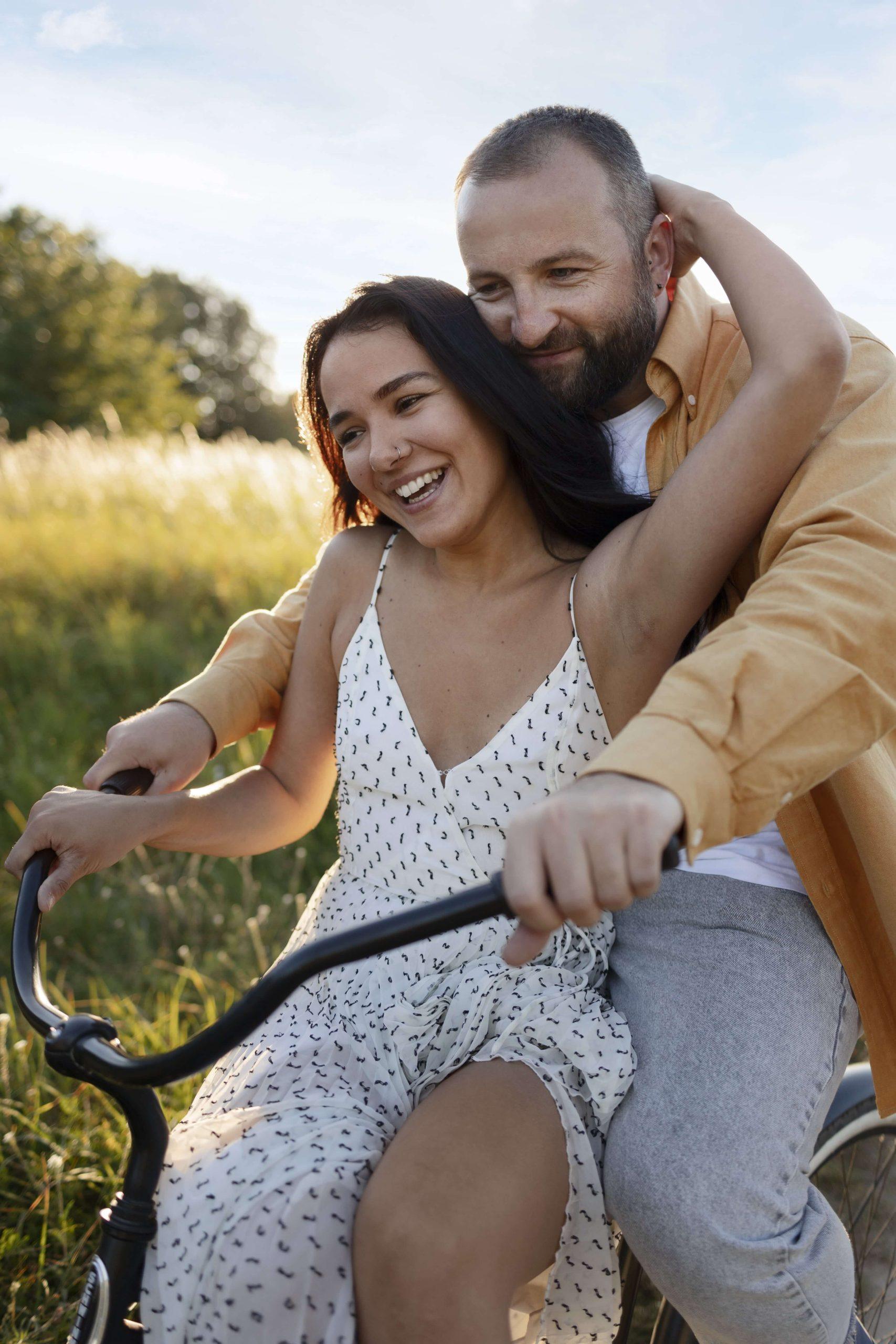 Monthly Astro Compatibility (December 2025): Can Cancer and Aquarius overcome their differences and ignite the perfect spark?