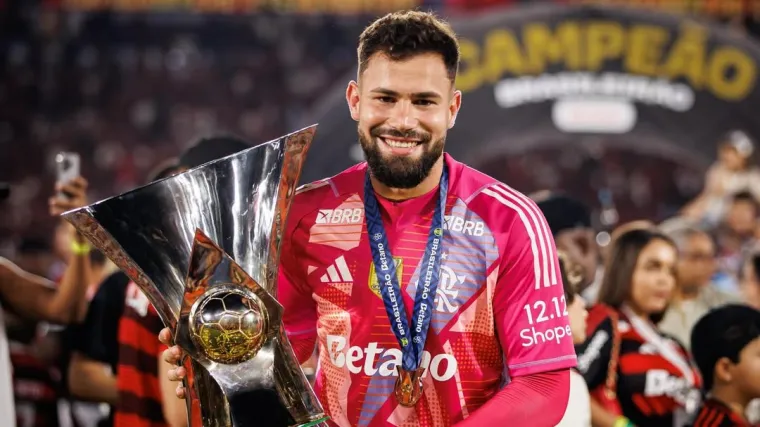 É verdade que o Flamengo não tem goleiro reserva no Intercontinental? image