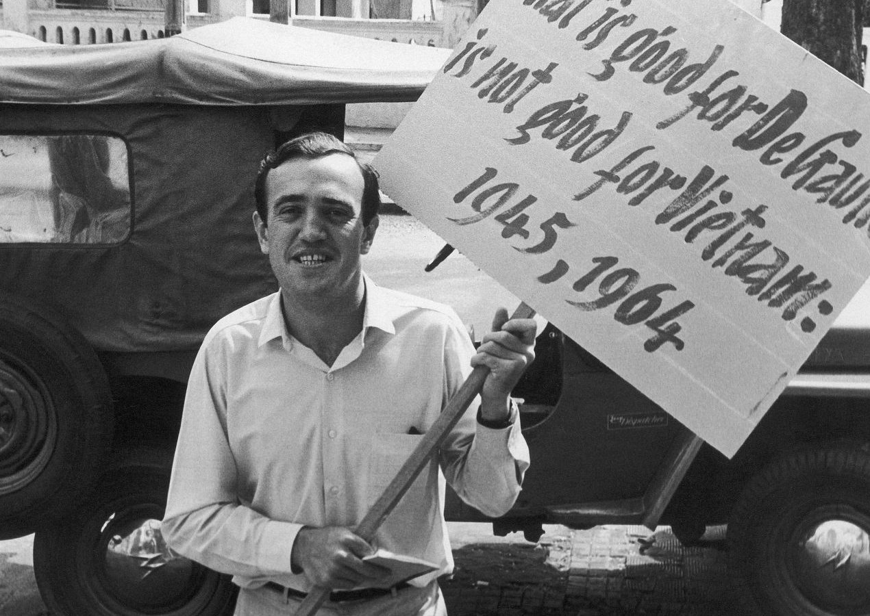 Πέθανε ο βραβευμένος με Πούλιτζερ δημοσιογράφος Πίτερ Αρνέτ