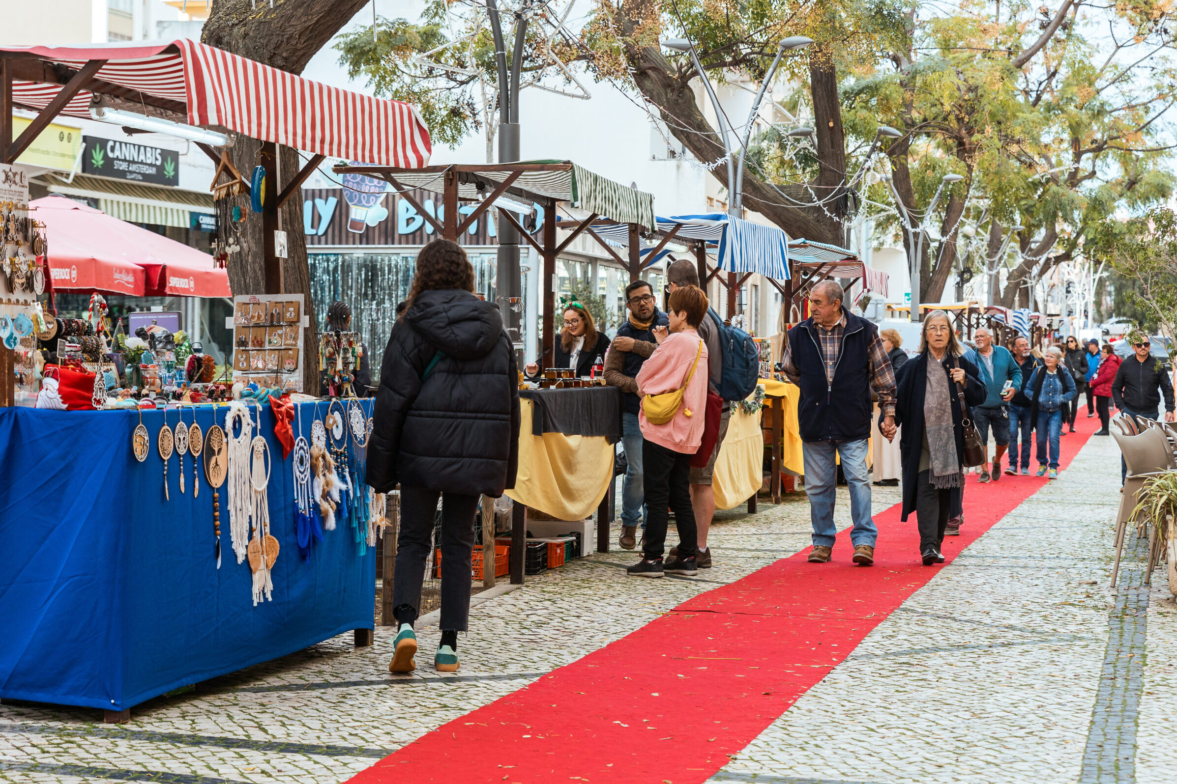 Quarteira celebrates the Christmas season with a grocery store, entertainment and rice pudding competition