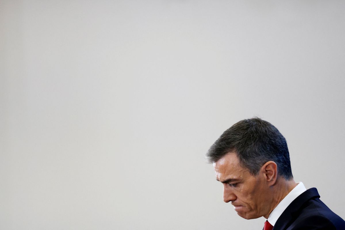 Ισπανία: Στον πάγο νομοσχέδιο του Σάντσεθ για μείωση ωρών εργασίας