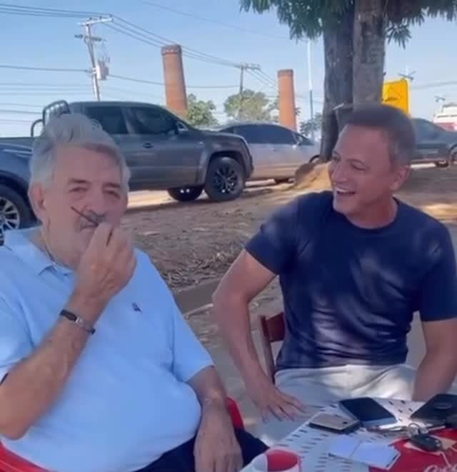 Bittar remembers the simple way of Betão: 'button' cell phone and improvised diary