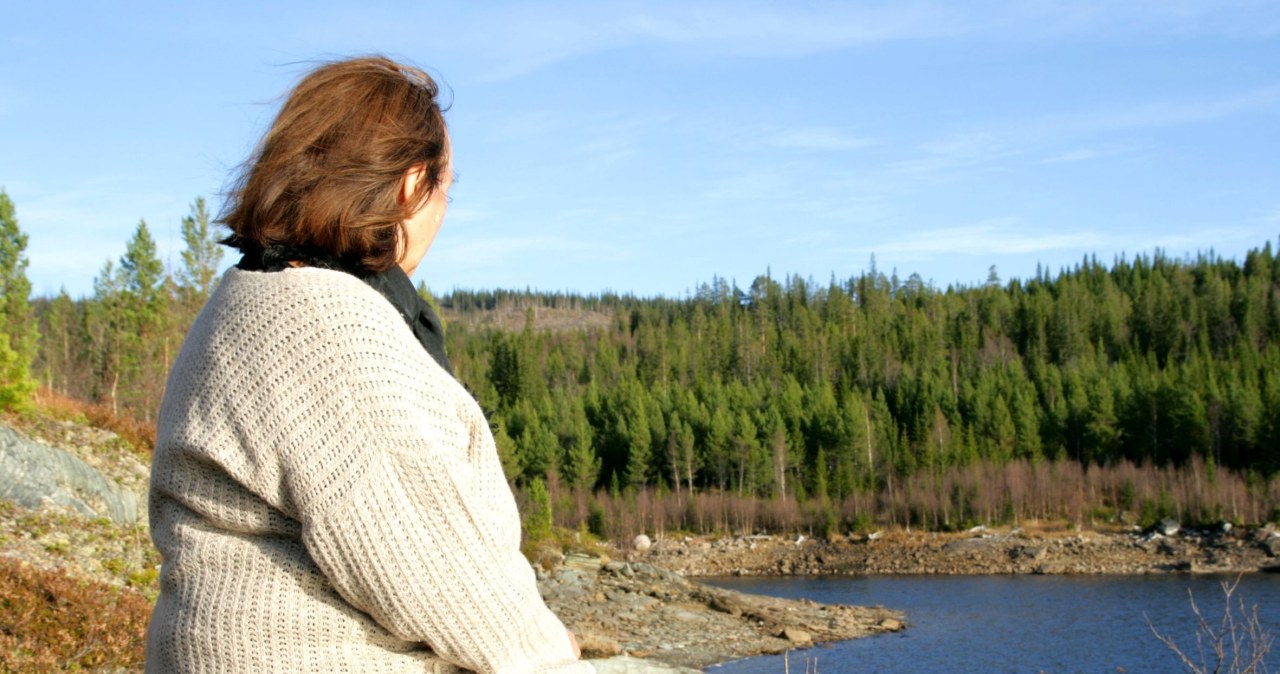 These zodiac signs do not tolerate loneliness well. Lack of company is a punishment for them