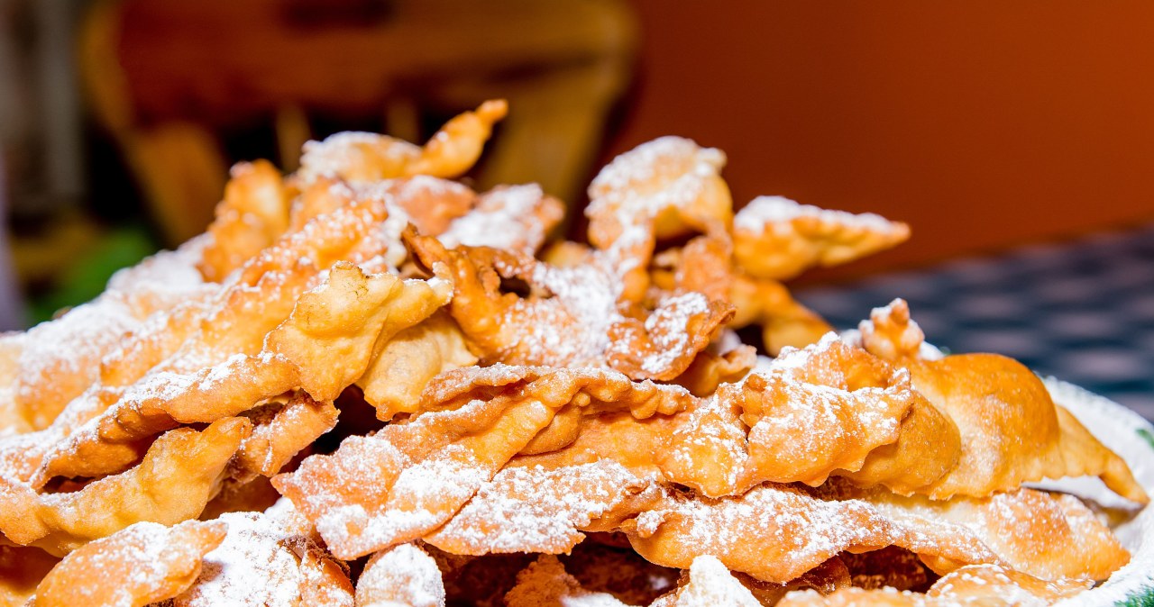 I make faworki with this ingredient. They reach the maximum level of crispiness