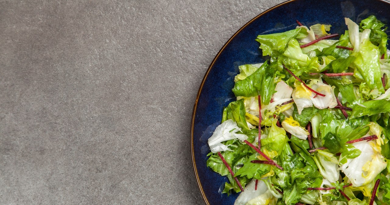 Endive is often an ingredient of salad mixes, which are available in many stores /Pixel