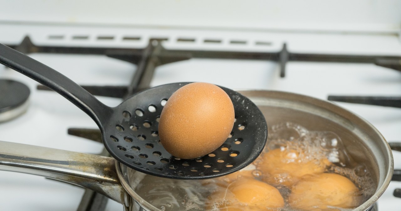Many people make this mistake when boiling eggs. That's why they taste worse