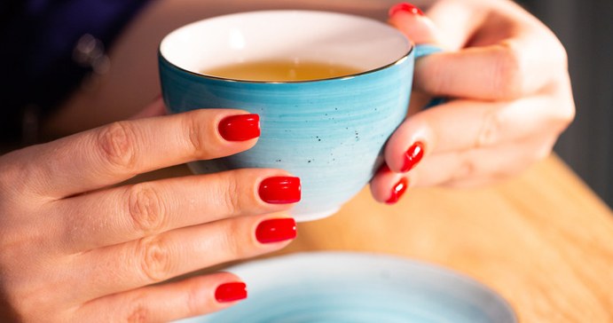 It relieves flatulence and brings relief on "those days". Great-grandmothers drank, and today it is forgotten