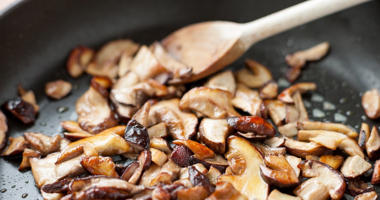 Mushrooms fried with this addition do not release water. They taste much better