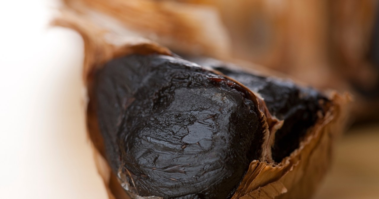 Like a plaster, it protects the liver and heart. In Poland, it rarely ends up on plates