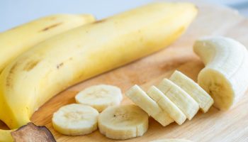 No more throwing away spoiled bananas. This is how you can save them easily