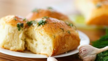 Yeast garlic rolls. An aromatic snack that everyone will enjoy