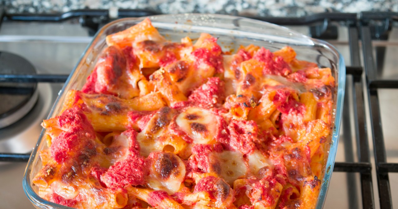 Pasta Bolognese style, but baked in the oven. This casserole will delight even your mother-in-law