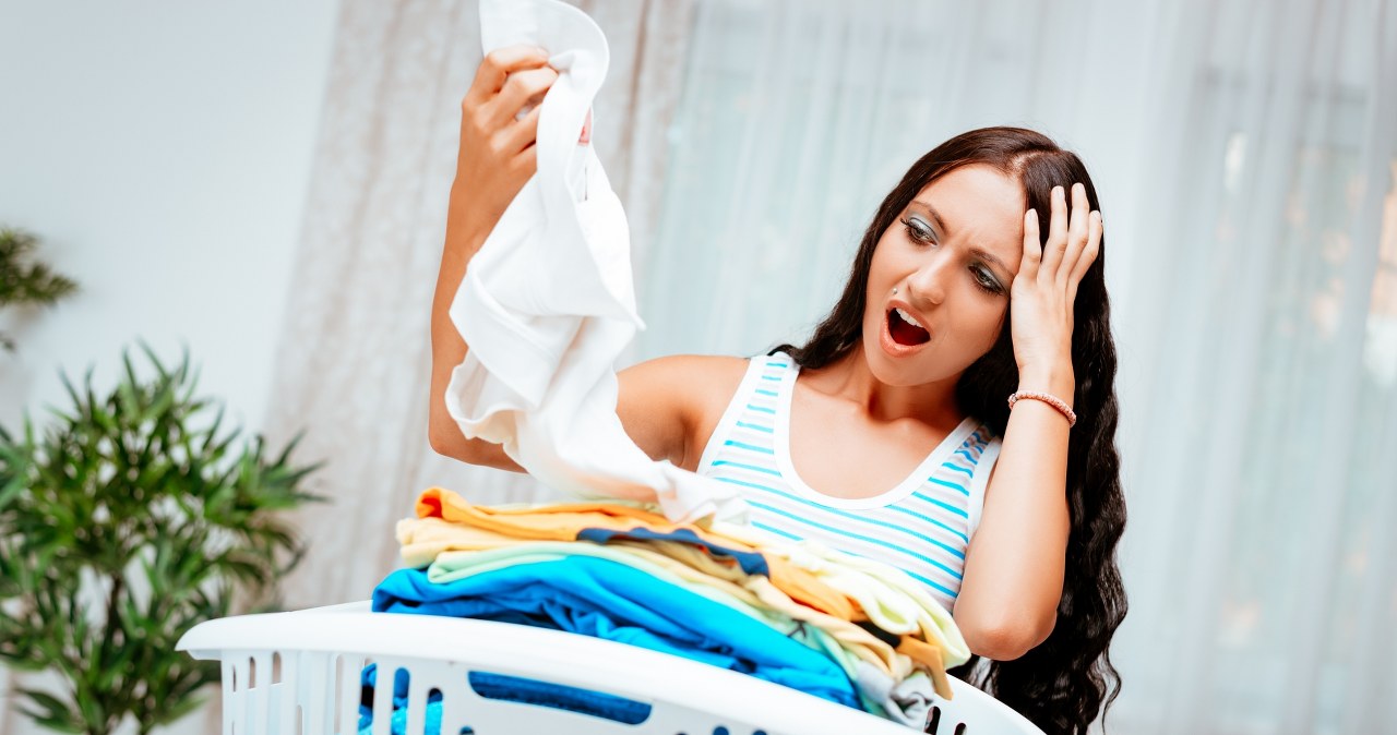 Resin stains on your jacket or pants? You will remove them so quickly