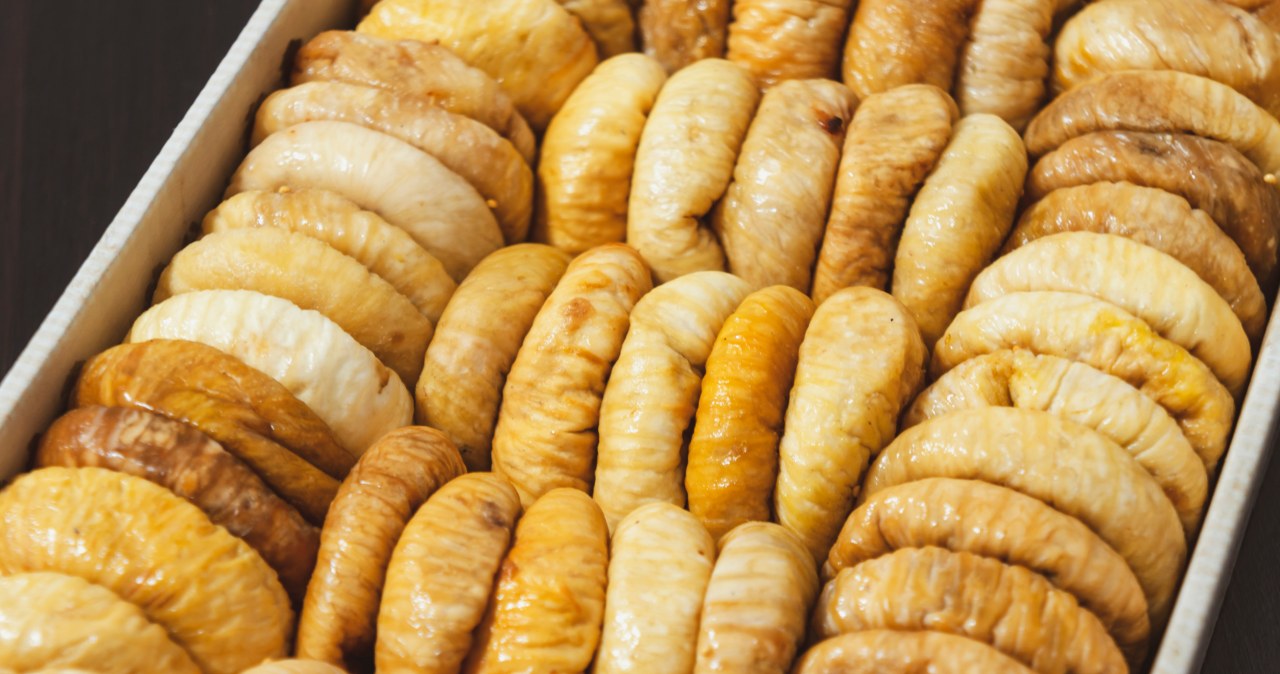 Eat them instead of chocolates, they have a lot of fiber, potassium and magnesium. 3 pieces a day is enough