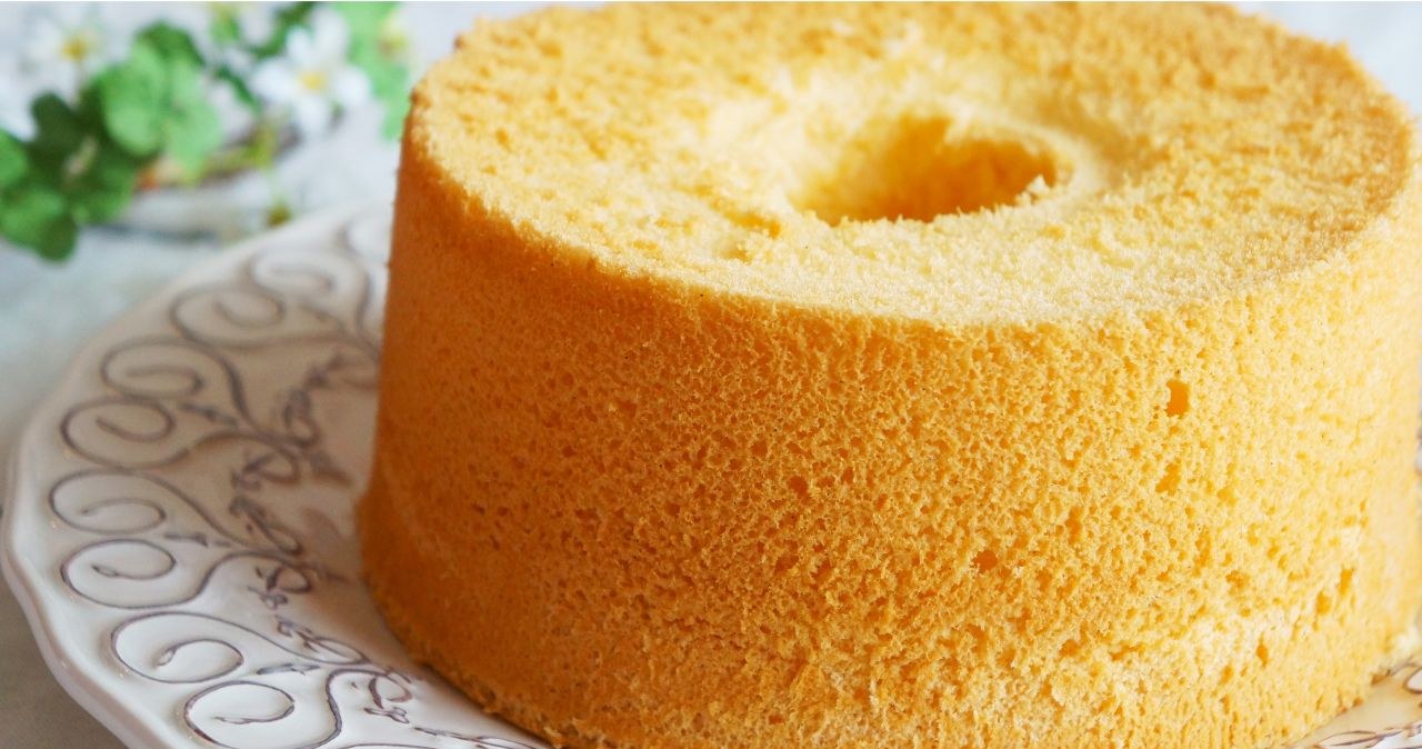 Perfect sponge cake for cakes. It rises beautifully, does not fall off, and is fluffy